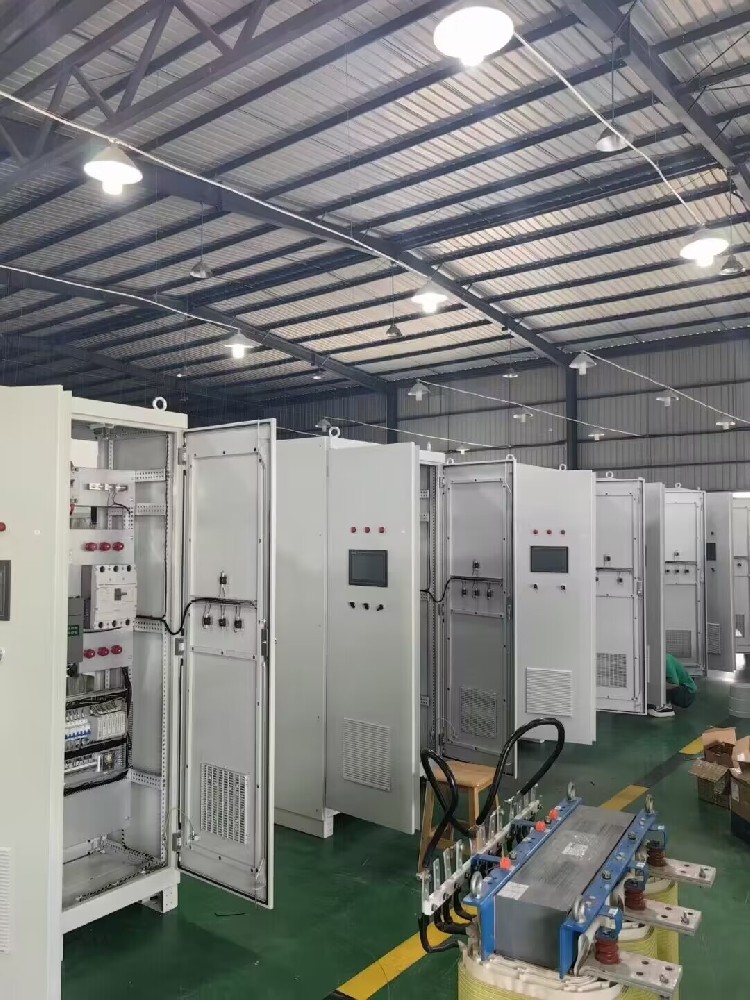 三相电力调解器带变压器输出不平衡是什么原因？？