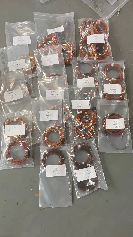 关于高温情形（如凌驾 1000℃）的丈量，，，，热电偶的抗氧化性和热稳固性是怎样包管的？？？？？？