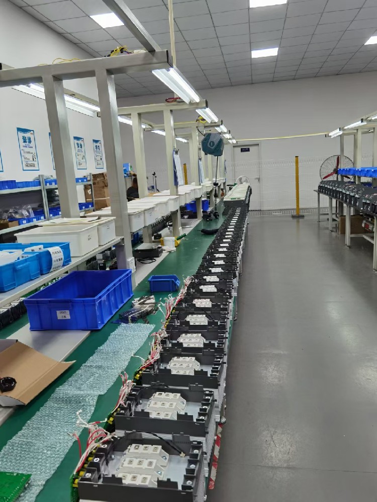 电力调解器的额定电压、额定电流和额定功率是怎样确定的？？