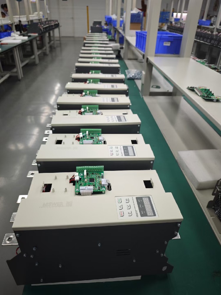 电力调解器操作面板上的部分按键无反映，，，是按键自己故障，，，照旧内部电路问题，，，该怎样维修？？？？