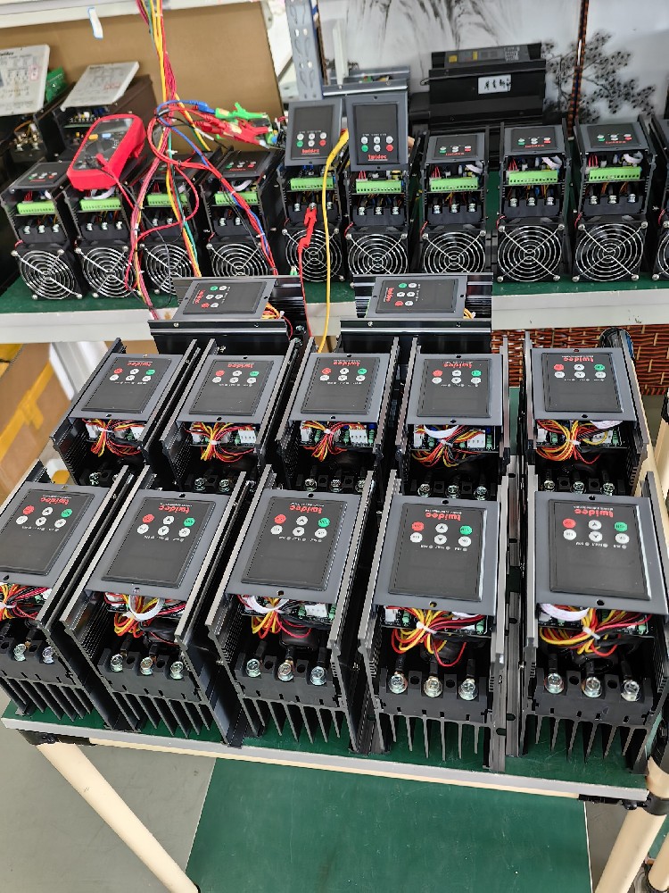 冬季情形温度过低，，，电力调解器启动难题，，，有什么有用的预热要领或步伐？？