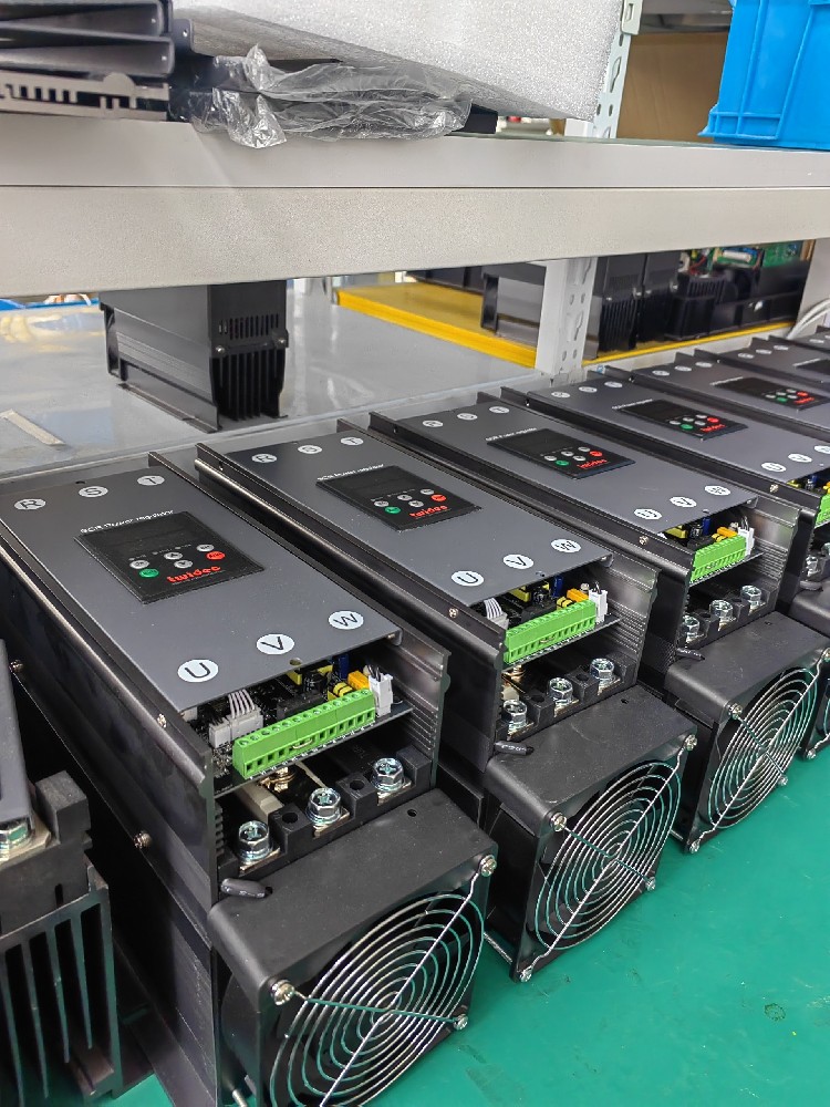 给电力调解器配备的包管丝频仍熔断，，怎样判断是装备过载照旧包管丝规格差池？？？？？？